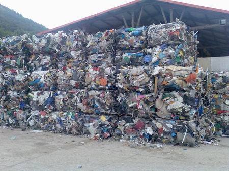 盐城塑胶原料回收的相关图片